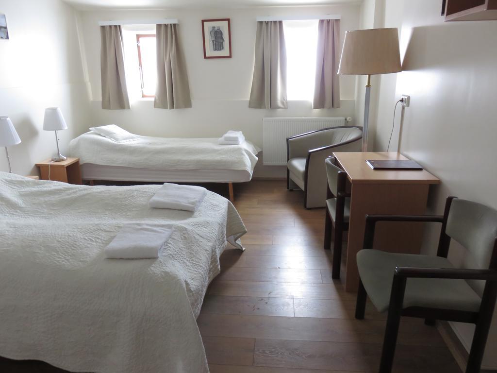 Guesthouse Stoeng And Cottages Phòng bức ảnh