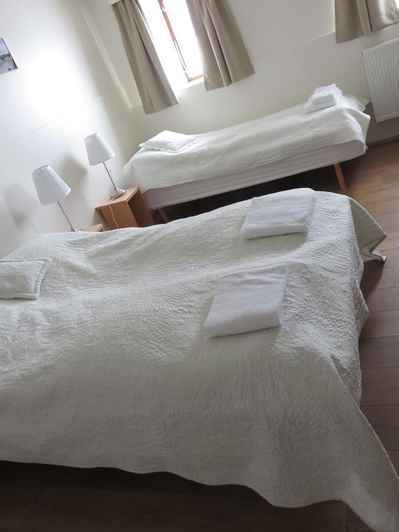 Guesthouse Stoeng And Cottages Ngoại thất bức ảnh